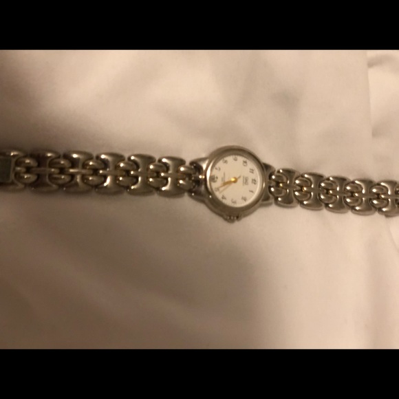 Watch - Picture 2 of 3